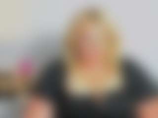 HazelTop69's Live Sex Cam Show
