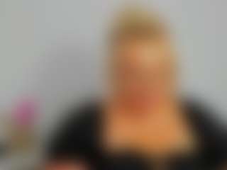 Live cam show with HazelTop69 - Body Massage on SinfulBabes