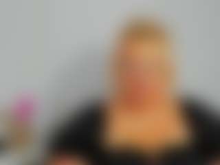 Live cam show with HazelTop69 - Blue Eyes on crypto-cams