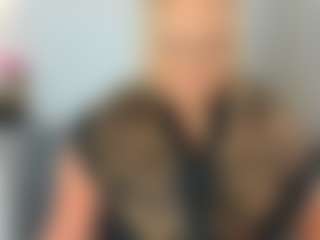 HazelTop69's Live Sex Cam Show