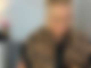 HazelTop69's Live Sex Cam Show