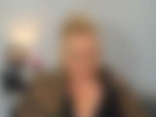 HazelTop69's Live Sex Cam Show