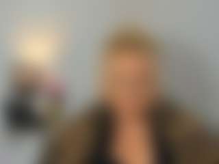 HazelTop69's Live Sex Cam Show