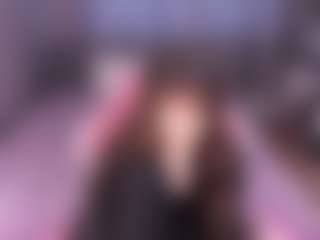 Live cam show with Rita - Nipple Piercings on madthumbs