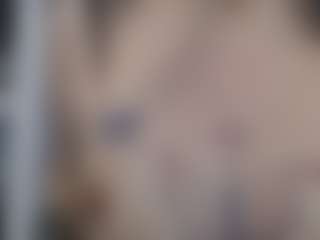 Live cam show with Jade-Ellis - Brown Eyes Toys on friskycurves.com