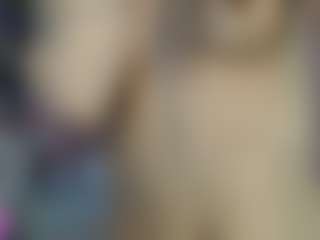 Live cam show with Jade-Ellis - Smoking on CamSodaAdn