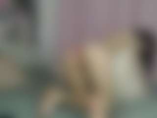 Live cam show with Jade-Ellis - Erotic Dance on xDating