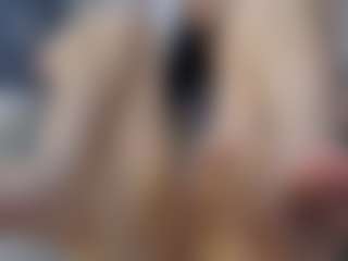 Jade-Ellis's Live Sex Cam Show