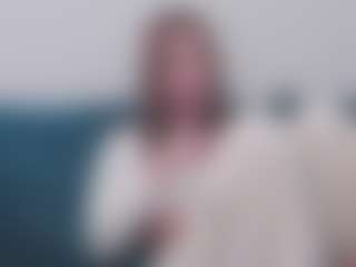 Live cam show with JanettRathfon - Blue Eyes on livesuperchat.net