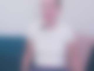 Live cam show with JanettRathfon - Facial Piercings on StripNow