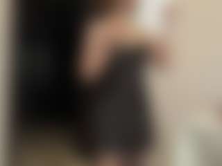 Live cam show with JeniceTorell - Dildo on TeamSkeetLive