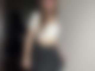 Live cam show with JeniceTorell - Full Nudity on Livezox