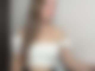 Live cam show with JeniceTorell - Striptease on PervPlay.com