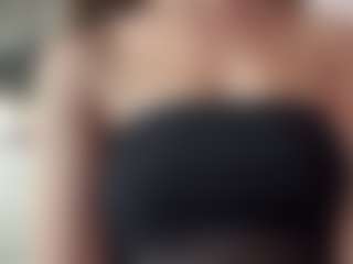 Live cam show with JeniceTorell - Lesbian on Dolls Live