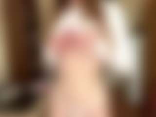 Live cam show with JoanneFucci - Flashing on Hubzter Live