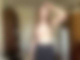 Live cam show with JoanneFucci - Tease Mature on sexylive.show