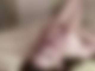 Live cam show with JoanneFucci - Granny on Camsoda