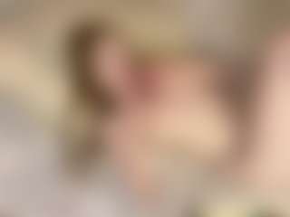 Live cam show with JoanneFucci - Middle Aged on Camsoda