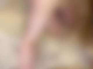 Live cam show with JoanneFucci - Mature Middle Aged on Camsoda
