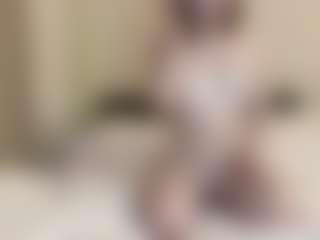 Show de câmera ao vivo com JoanneFucci - Small Tits Mature no Camsoda