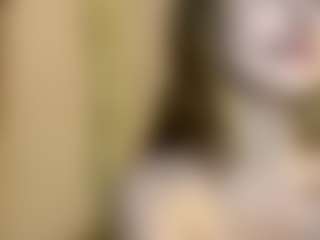 Live cam show with JoanneFucci - Average on SinfulBabes