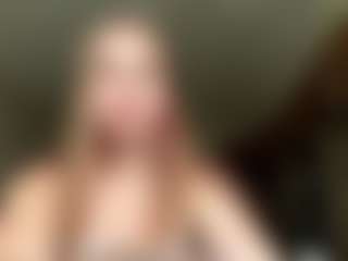 Live cam show with LaineBauernfeind - Ass Clapping on Dare Cams