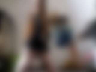 LarissaSumey's Live Sex Cam Show