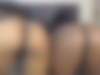 sweetluxey's Live Sex Cam Show