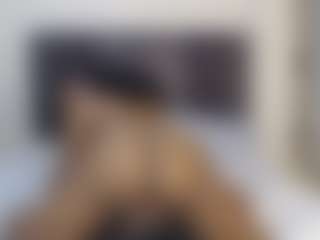 sweetluxey's Live Sex Cam Show