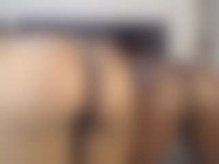 sweetluxey's Live Sex Cam Show