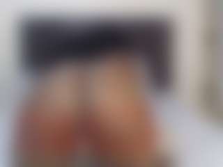 sweetluxey's Live Sex Cam Show