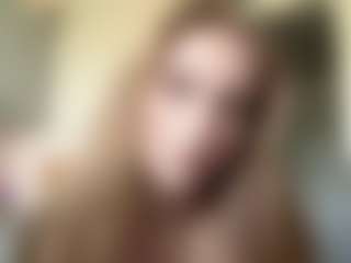 Live cam show with Eve - Public on Camsoda
