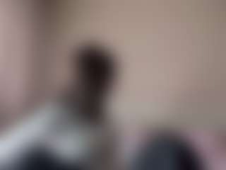 Live cam show with Anna - Full Nudity on luckytryst.com