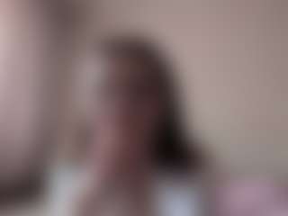 Live cam show with Anna - Blue Eyes on chickslive.net