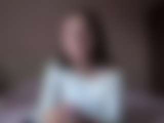 Live cam show with Anna - Small Tits on hotwifechat.live