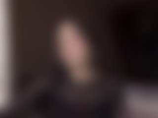 Live cam show with Anna - Fingers on SquirtSoMuch
