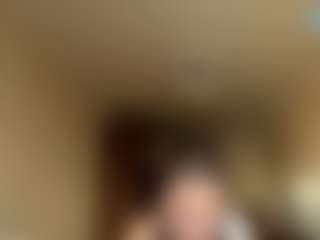 Live cam show with Anna - Skinny on Uber Horny