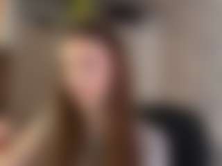 Live cam show with YaniraMollett - Brown Eyes Brown Hair on galaxygirlnitro.com