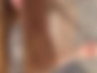 Live cam show with YaniraMollett - Brown Eyes on live18s.com