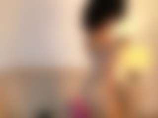 Live cam show with Amipink - Athletic on Camsoda
