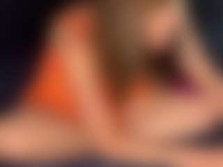 Chloe87's Live Sex Cam Show