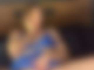 Chloe87's Live Sex Cam Show