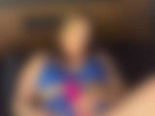 Chloe87's Live Sex Cam Show