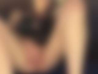 Chloe87's Live Sex Cam Show