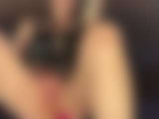 Chloe87's Live Sex Cam Show