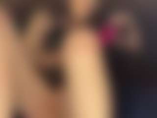 Chloe87's Live Sex Cam Show