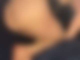 Chloe87's Live Sex Cam Show