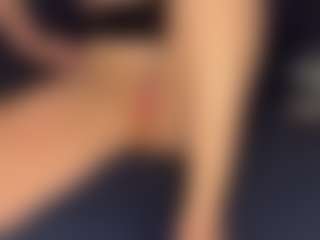 Live cam show with Chloe87 - Tattoos on TastyBlacksLive