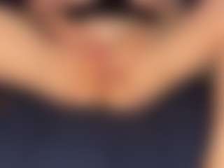 Chloe87's Live Sex Cam Show