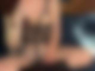Chloe87's Live Sex Cam Show